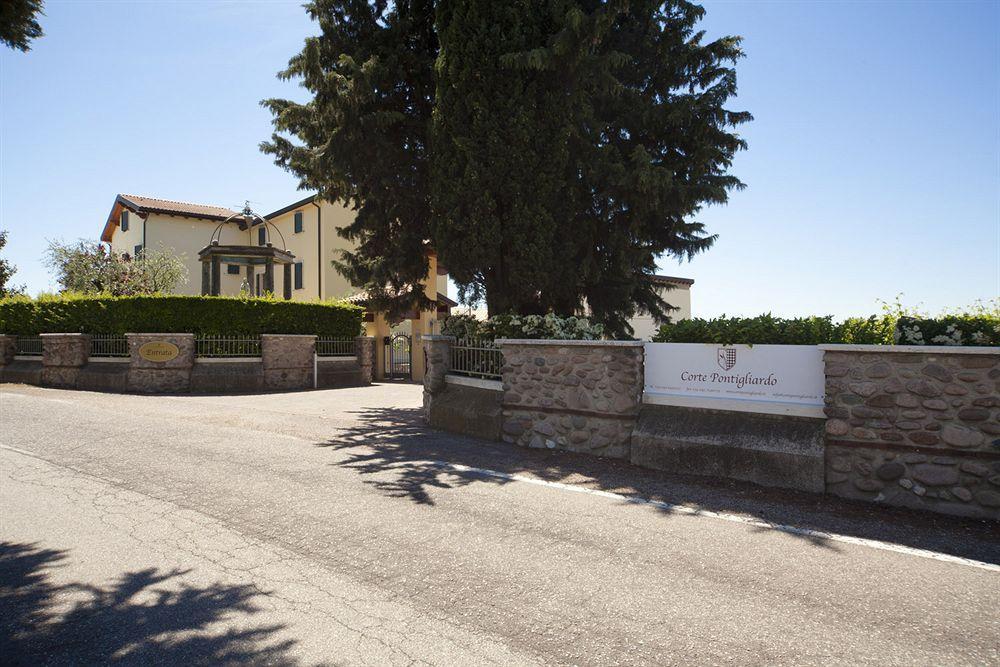 Relais Corte Pontigliardo Cola  Exterior photo